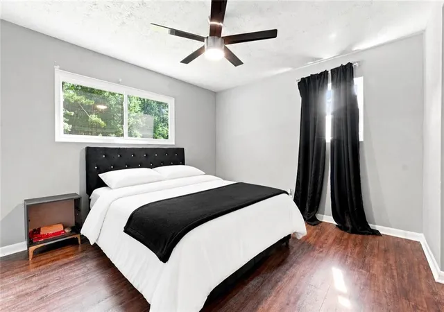 Photo 4 of Single family home for sale at 624 Village Ln Dr SW, Marietta, GA 30060 | MLS# 7824665 | Listing updated on 2026-09-12
