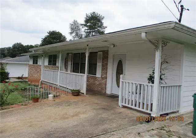 Photo 3 of Single family home for sale at 1340 Sagewood Cir, Stone Mountain, GA 30083 | MLS# 7812851 | Listing updated on 2026-08-04