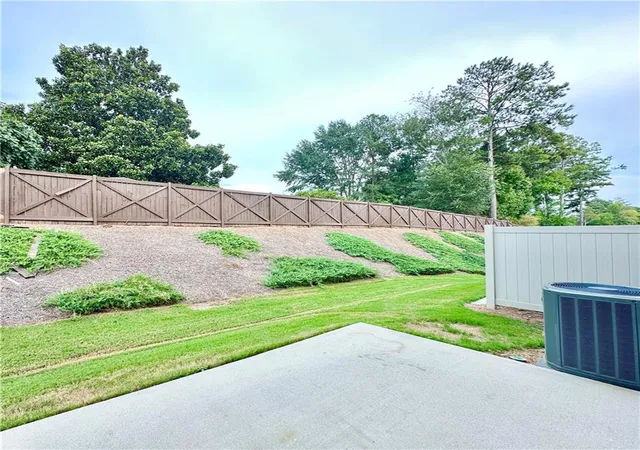 Photo 37 of Townhouse for sale at 2560 Norwich Tr, Snellville, GA 30078 | MLS# 7829392 | Listing updated on 2026-08-31