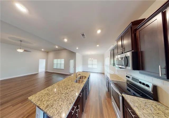 4th image of 1024 Holliday Pass, Griffin, GA 30223 | MLS# 7817330