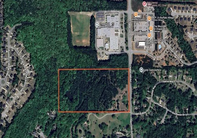 Photo 8 of Sale Pending at 4039 Chapel Hl Rd, Douglasville, GA 30135 | MLS# 7500026 | Listing updated on 2026-02-06