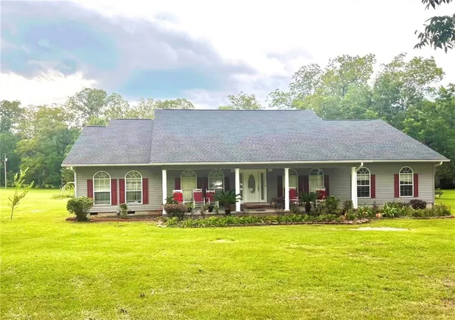 Photo 1 of Single family home for sale at 29713 Main St, Red Level, AL 36474 | MLS# 7807748 | Listing updated on 2026-08-02