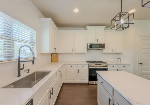 3rd image of 45 Streamside Dr, Covington, GA 30016 | MLS# 7816560