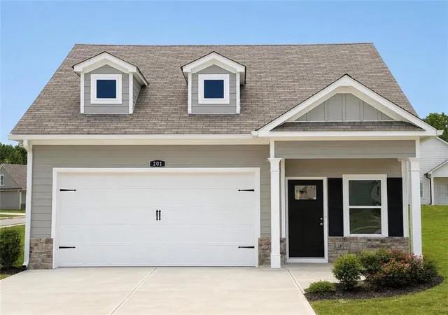 Photo 1 of Single family home for sale at 201 Daisy Ct, Cartersville, GA 30121 | MLS# 7813822 | Listing updated on 2026-08-27