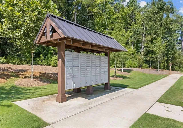 Homes for sale in Cumming, GA | 3351 Orwell Way, Cumming, GA 30041 | Houzeo