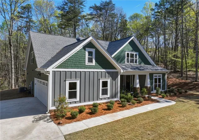 1st image of 320 Fern Park Dr, Dawsonville, GA 30534 | MLS# 7798650