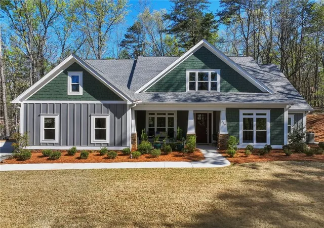3rd image of 320 Fern Park Dr, Dawsonville, GA 30534 | MLS# 7798650