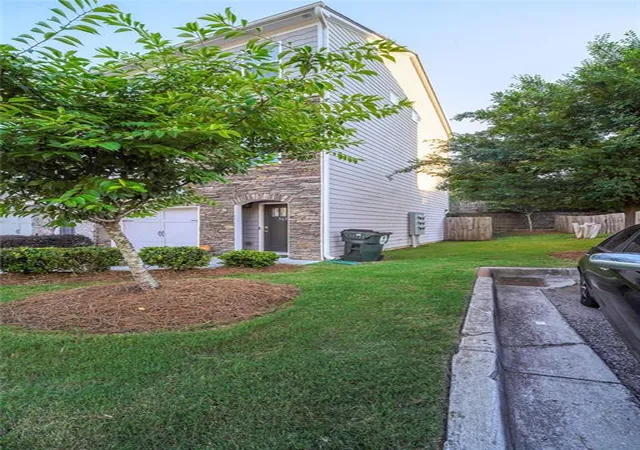 Photo 2 of Townhouse for sale at 969 Society Cir SW, Atlanta, GA 30331 | MLS# 7809787 | Listing updated on 2026-07-24