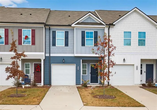 1st image of 228 Buckingham Ln, Hoschton, GA 30548 | MLS# 7741238