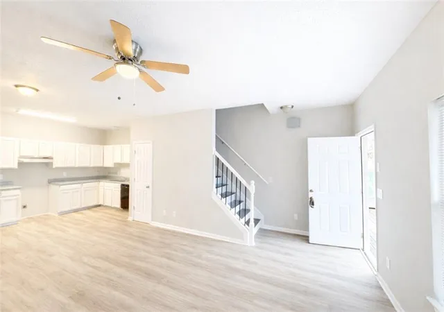 Photo 4 of Sale Pending at 2054 Joseph E Boone Blvd NW, Atlanta, GA 30314 | MLS# 7812178 | Listing updated on 2026-10-30