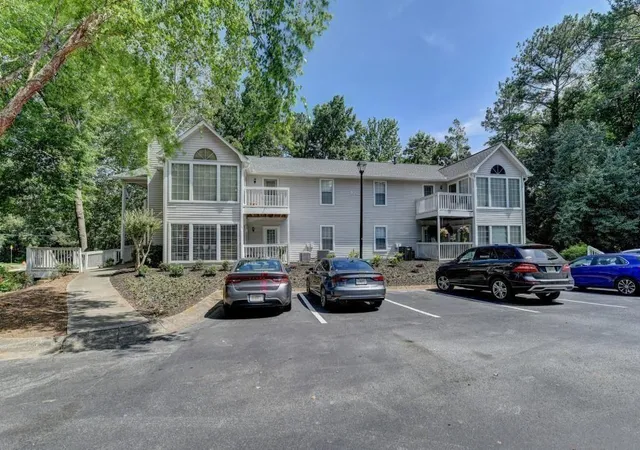 Condo for sale at 102 Gettysburg Pl, Sandy Springs, GA 30350 | MLS# 7397821