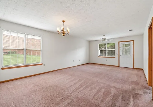 4th image of 272 Olde Oaks Ln, Riverdale, GA 30274 | MLS# 7810021