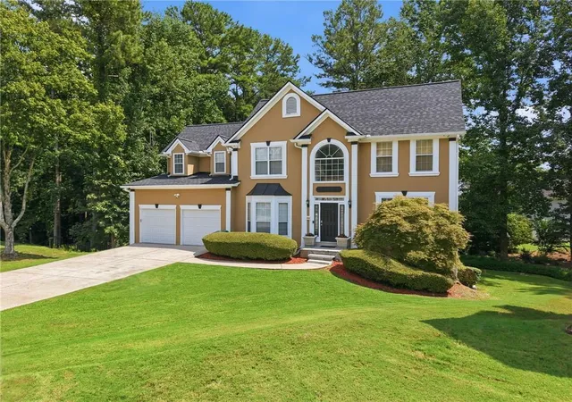 Photo 3 of Sale Pending at 6870 Harbor Town Way, Stone Mountain, GA 30087 | MLS# 7819553 | Listing updated on 2026-09-08