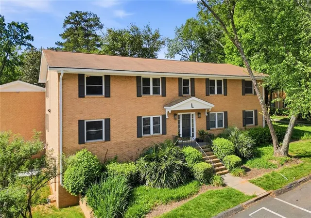1st image of 3510 Roswell Rd Nw #L-4, Atlanta, GA 30305 | MLS# 7765222