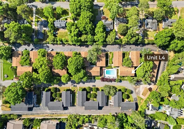 3rd image of 3510 Roswell Rd Nw #L-4, Atlanta, GA 30305 | MLS# 7765222