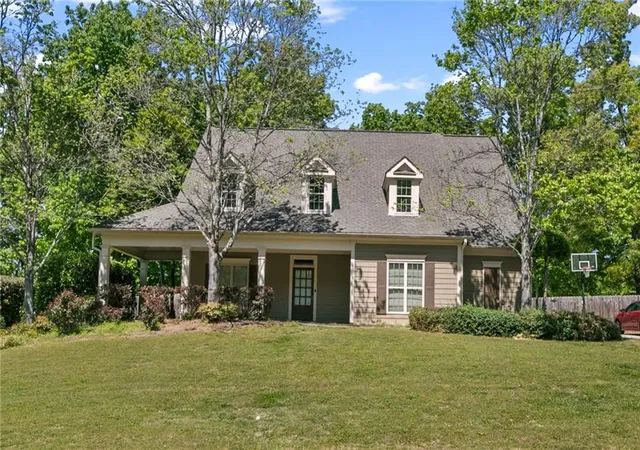 Photo 2 of Sale Pending at 20 Brookside Way Nw, Cartersville, GA 30121 | MLS# 7747044 | Listing updated on 2026-09-16