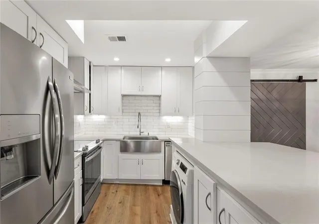 1st image of 143 Amherst Pl Nw, Atlanta, GA 30327 | MLS# 7670686