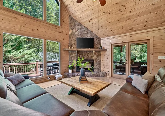 Photo 3 of Single family home for sale at 78 Mountain Peaks Ln, Blue Ridge, GA 30513 | MLS# 7804870 | Listing updated on 2026-09-15