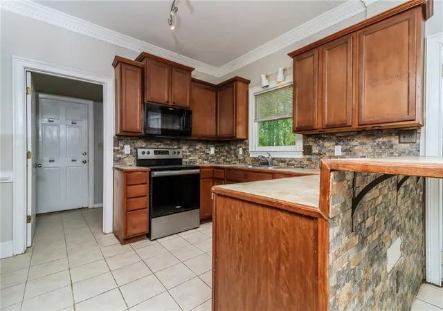 4th image of 5280 Oglethorpe Ct, Powder Springs, GA 30127 | MLS# 7754420