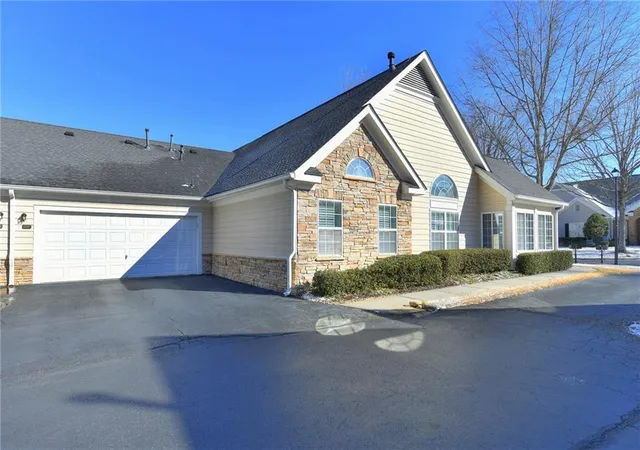 Homes for sale in Alpharetta, GA | 3037 Oakside Cir, Alpharetta, GA 30004 | MLS# 7712744