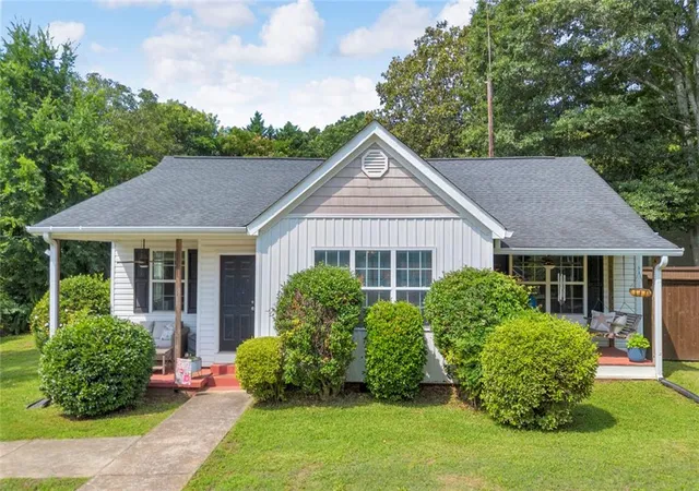2nd image of 43 Hood St, Commerce, GA 30529 | MLS# 7781785