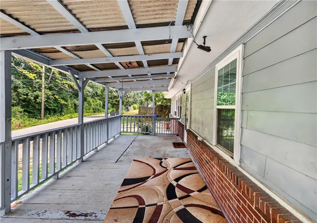 Photo 3 of Sale Pending at 2321 Pine Cir Dr, Gainesville, GA 30504 | MLS# 7813065 | Listing updated on 2026-09-22