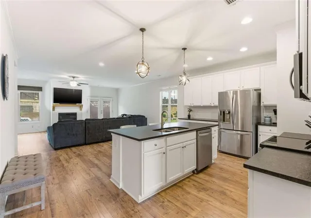 Photo 4 of Single family home for sale at 5445 Trillium Way, Flowery Branch, GA 30542 | MLS# 7742028 | Listing updated on 2026-09-20