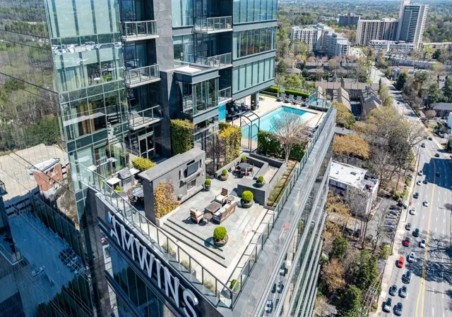 3rd image of 3630 Peachtree Rd Ne, Atlanta, GA 30326