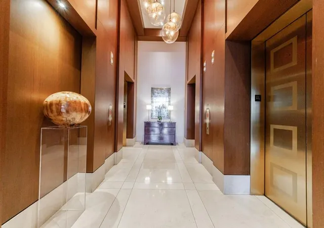 4th image of 3630 Peachtree Rd Ne, Atlanta, GA 30326