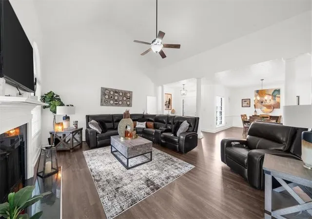 2nd image of 1330 Crimson Ln, Mcdonough, GA 30252 | MLS# 7826483
