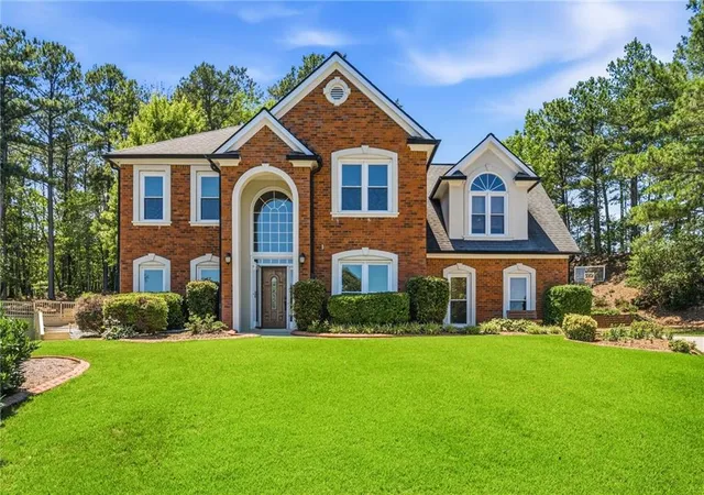 Homes for sale in Suwanee, GA | 3050 Ridge Oak Dr, Suwanee, GA 30024 | MLS# 7787329