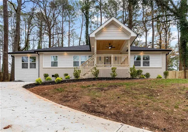 1st image of 1380 Dogwood Cir, Smyrna, GA 30080 | MLS# 7775695
