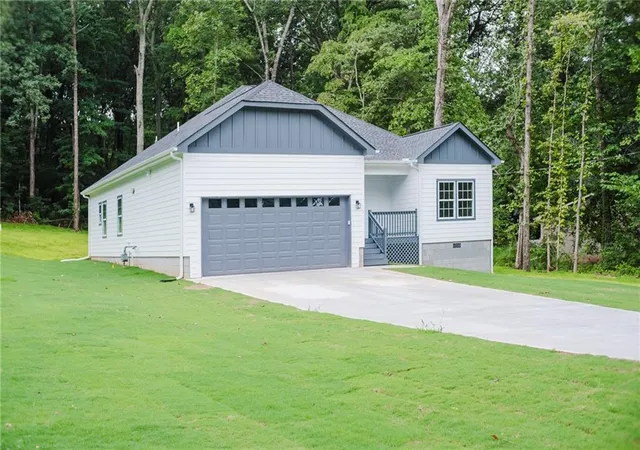 Photo 3 of Single family home for sale at 35 Guthrie Pl, Stockbridge, GA 30281 | MLS# 7815325 | Listing updated on 2026-08-15