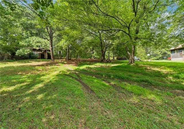 Photo 4 of Sale Pending at 8265 Seabolt Dr, Cumming, GA 30028 | MLS# 7702990 | Listing updated on 2026-10-03