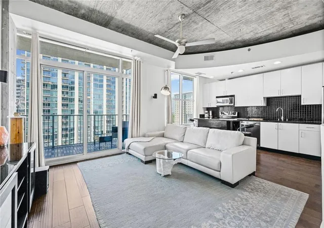 1st image of 250 Pharr Rd Ne #1304, Atlanta, GA 30305 | MLS# 7825299