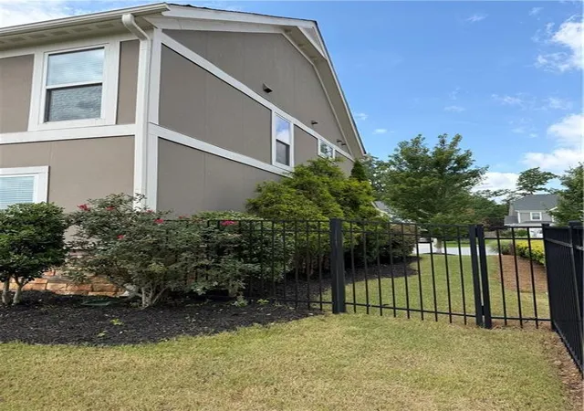 Photo 4 of Single family home for sale at 2070 Birmingham Ct, Cumming, GA 30040 | MLS# 7771371 | Listing updated on 2026-08-10
