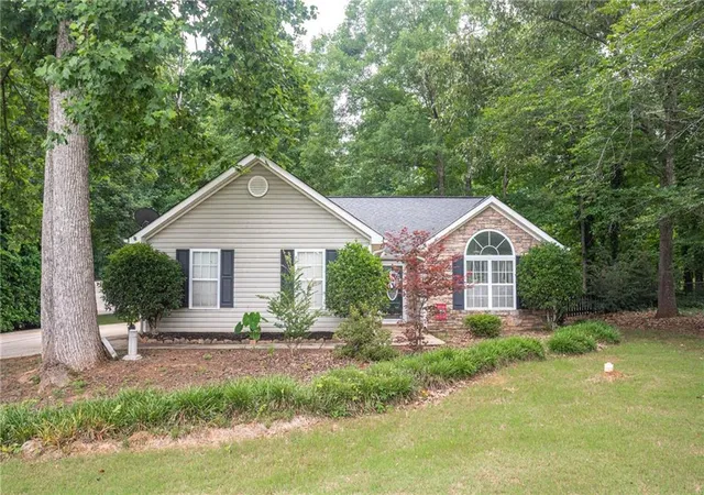 1st image of 605 Freeman Dr, Covington, GA 30016 | MLS# 7788641