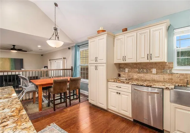 3rd image of 6177 Idlewood Cir, Lithonia, GA 30038 | MLS# 7601479