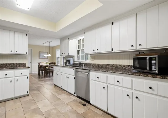 Photo 4 of Single family home for sale at 793 Fox Holw Pkwy, Marietta, GA 30068 | MLS# 7732144 | Listing updated on 2026-09-14