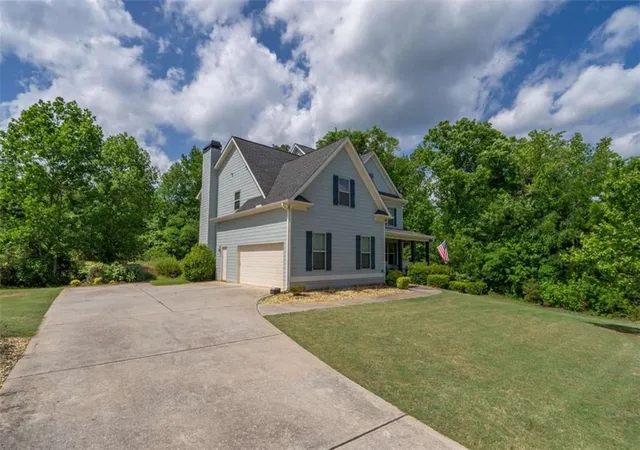 3rd image of 805 Anne Ct, Covington, GA 30014 | MLS# 7776080