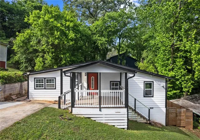 1st image of 1614 Abner Ter Nw, Atlanta, GA 30318 | MLS# 7762572