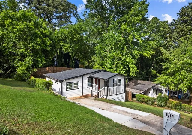 4th image of 1614 Abner Ter Nw, Atlanta, GA 30318 | MLS# 7762572