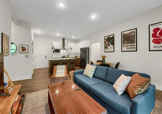 2nd image of 112 Rogers St Ne #305, Atlanta, GA 30317 | MLS# 7774761