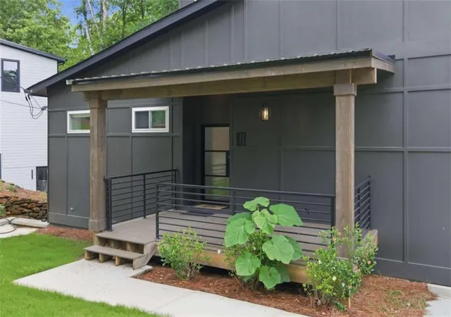 Photo 76 of Single family home for sale at 977 Fleetwood Cir, Atlanta, GA 30311 | MLS# 7783913 | Listing updated on 2026-08-31