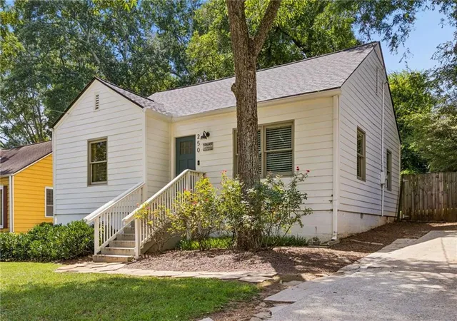 Photo 1 of Sale Pending at 250 Norwood Ave Ne, Atlanta, GA 30317 | MLS# 7828466 | Listing updated on 2026-09-07