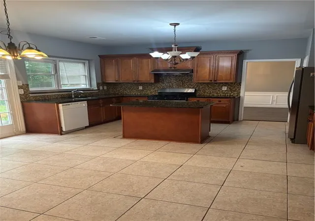 Photo 3 of Single family home for sale at 6420 Barwick Ln, Johns Creek, GA 30097 | MLS# 7805470 | Listing updated on 2026-09-17
