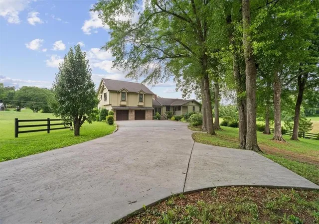 Homes for sale in Calhoun, GA | 295 Craigtown Rd Ne, Calhoun, GA 30701 | MLS# 7774602
