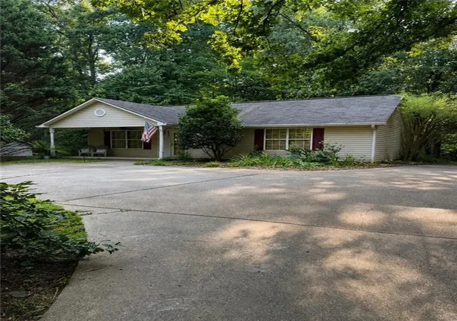 1st image of 5635 Lakeview Ct, Gainesville, GA 30506 | MLS# 7816097