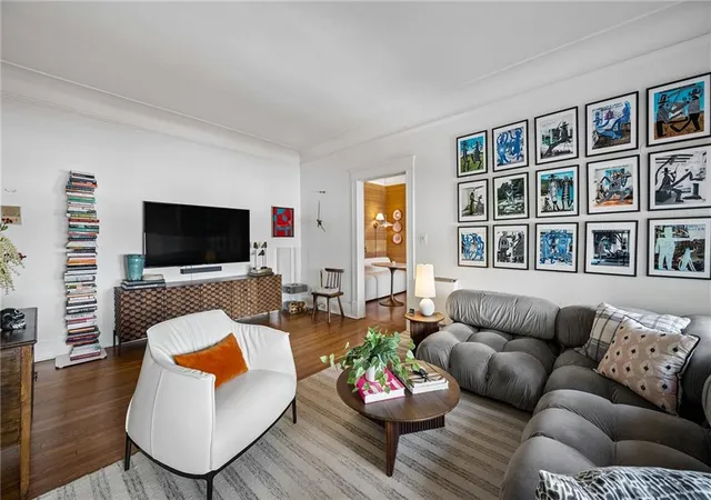 Photo 3 of Condo for sale at 301 10th Street NE #4, Atlanta, GA 30309 | MLS# 7820903 | Listing updated on 2026-08-14