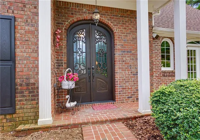 3rd image of 360 Oak Ter, Alpharetta, GA 30009 | MLS# 7793309